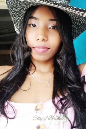 211717 - Ailin Age: 26 - Colombia