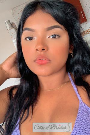 212007 - Maria Camila Age: 23 - Colombia