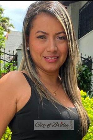 212020 - Yaned Age: 47 - Colombia