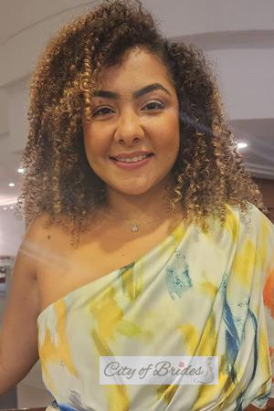 212028 - Isamar Age: 32 - Colombia