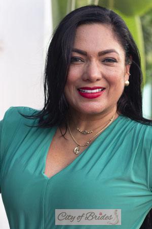 212030 - Alba Age: 54 - Colombia