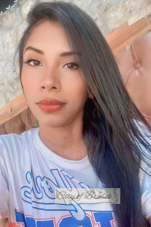 212148 - Andrea Age: 38 - Colombia