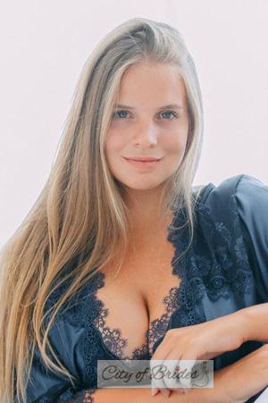 212204 - Elizaveta Age: 26 - China