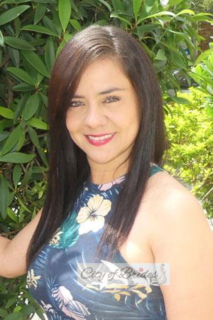 212391 - Ibeth Age: 38 - Colombia
