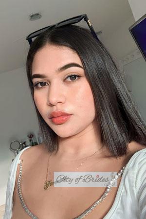 213621 - Luisa Fernanda Age: 21 - Colombia