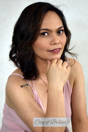 215032 - Mary Claire Age: 40 - Philippines