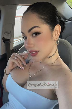 215231 - Stephanie Age: 33 - Costa Rica