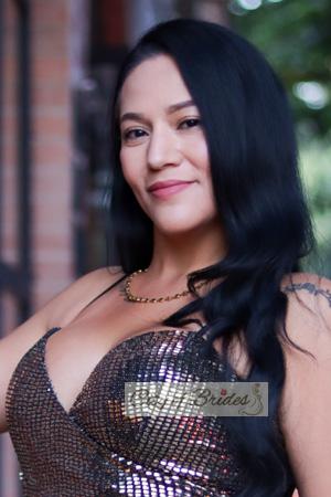 215232 - Silvana Age: 38 - Colombia