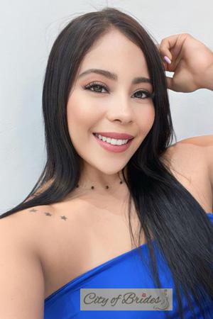 215253 - Daniela Age: 27 - Colombia