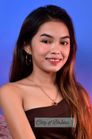 215471 - Glydel Age: 22 - Philippines