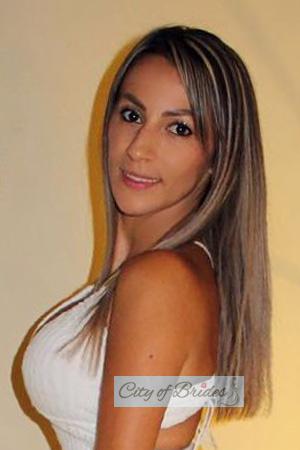 215729 - Tatiana Age: 38 - Costa Rica