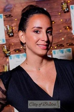 216013 - Jessica Age: 40 - Colombia