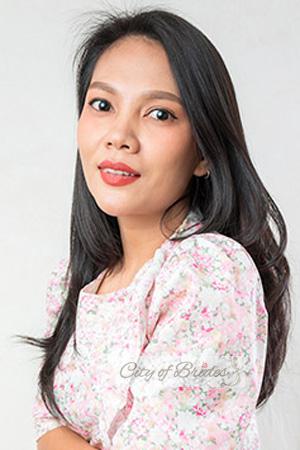 216571 - Wanichaya (Bowie) Age: 32 - Thailand