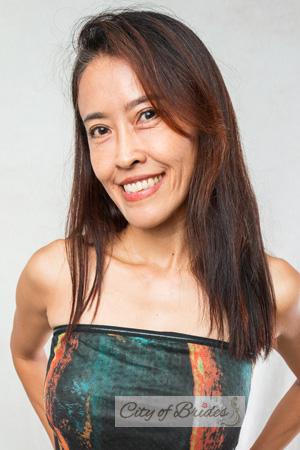 216666 - Waleerat (Jeab) Age: 48 - Thailand