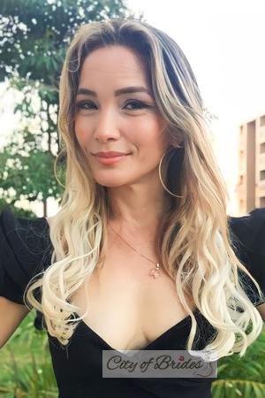 217890 - Isabel Age: 44 - Colombia