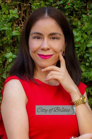 217900 - Yesenia Age: 43 - Peru