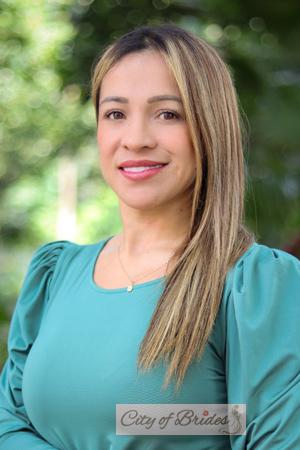 218134 - Laura Age: 35 - Colombia