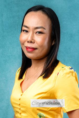 218200 - Krittiya Age: 45 - Thailand
