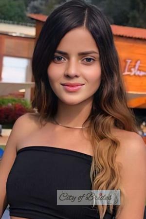 218931 - Laura Age: 21 - Colombia