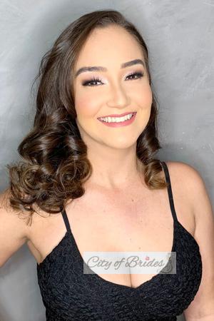 218935 - Mariana Age: 26 - Brazil