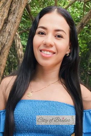 220215 - Vanessa Age: 38 - Colombia