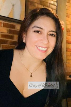 220409 - Marixa Age: 44 - Peru