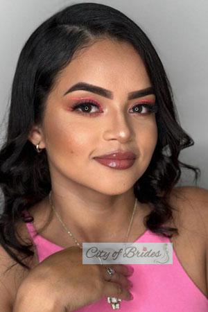 220440 - Yerlis Age: 26 - Colombia