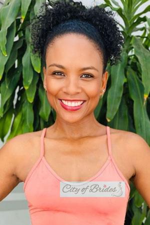 220943 - Jeniffer Age: 41 - Colombia