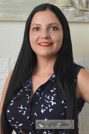 221114 - Elizabeth Age: 43 - Peru