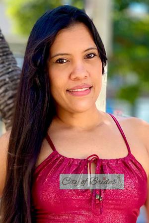 221474 - Carolina Age: 37 - Colombia