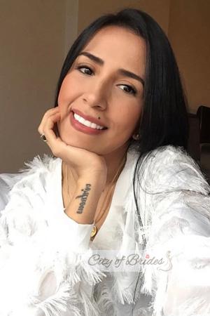 221695 - Fabiola Age: 31 - Colombia