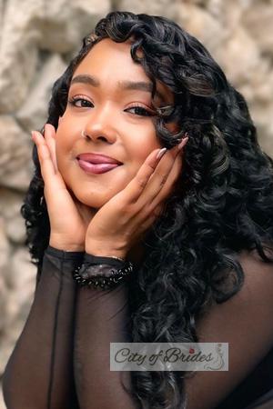 221697 - Isabel Age: 34 - Colombia