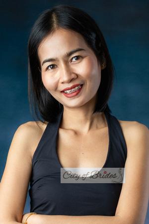 223054 - Phannapa Age: 42 - Thailand