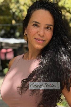 223663 - Paola Age: 48 - Colombia