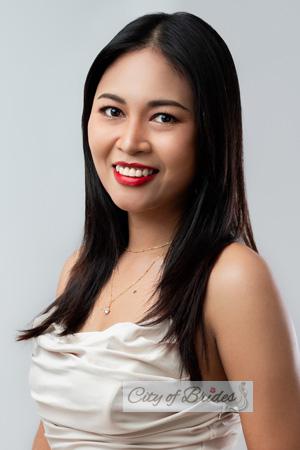 223674 - Piyaporn Age: 32 - Thailand