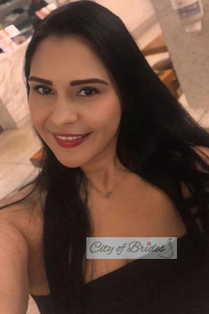 224149 - Sandra Age: 40 - Colombia