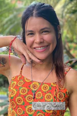 224618 - Yeimy Age: 33 - Colombia