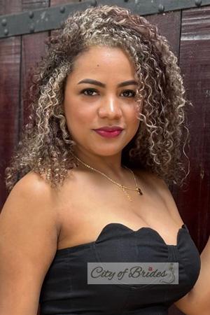 224905 - Danesi Age: 30 - Colombia