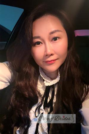 225035 - Lina Age: 44 - China