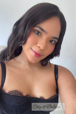 225098 - Linda Age: 23 - Colombia