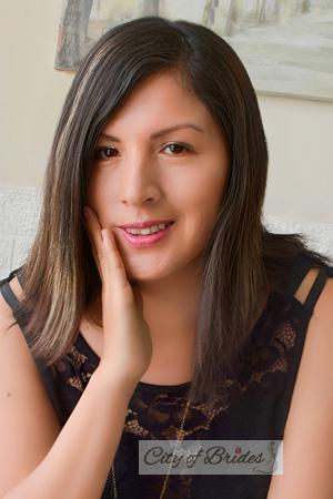 225120 - Lady Age: 37 - Peru