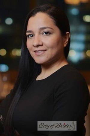 225204 - Yamile Age: 36 - Colombia