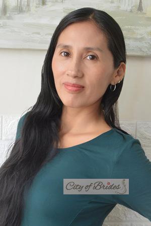 226112 - Lucy Age: 47 - Peru