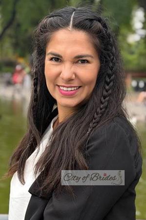 226172 - Gabriela Age: 51 - Argentina