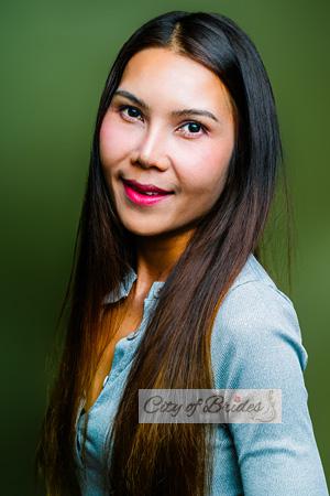 226431 - Nilawan Age: 37 - Thailand